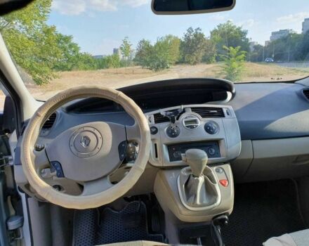 Серый Рено Сценик II, объемом двигателя 1.6 л и пробегом 193 тыс. км за 5300 $, фото 6 на Automoto.ua