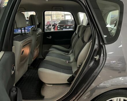 Серый Рено Сценик II, объемом двигателя 1.6 л и пробегом 183 тыс. км за 5200 $, фото 9 на Automoto.ua