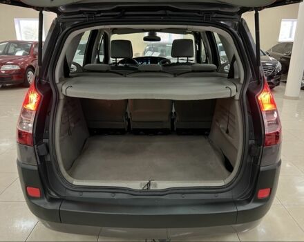 Серый Рено Сценик II, объемом двигателя 1.6 л и пробегом 183 тыс. км за 5200 $, фото 3 на Automoto.ua