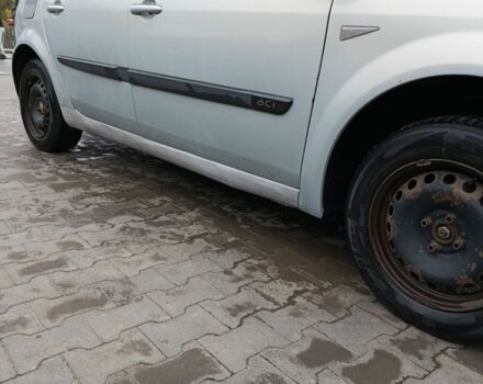 Рено Сценік II 2004 у Черкасах на Automoto.ua Сірий Рено Сценік II, об'ємом двигуна 1.5 л та пробігом 353 тис. км за 2800 $, фото 1 на Automoto.ua