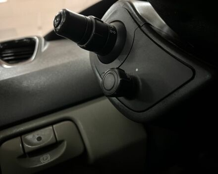 Серый Рено Сценик II, объемом двигателя 1.6 л и пробегом 183 тыс. км за 5200 $, фото 16 на Automoto.ua