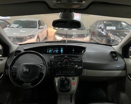 Серый Рено Сценик II, объемом двигателя 1.6 л и пробегом 183 тыс. км за 5200 $, фото 12 на Automoto.ua