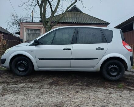 Серый Рено Сценик II, объемом двигателя 1.6 л и пробегом 305 тыс. км за 4300 $, фото 3 на Automoto.ua