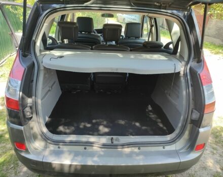 Рено Сценик II 2005 в Лубнах на Automoto.ua Серый Рено Сценик II, объемом двигателя 2 л и пробегом 160 тыс. км за 4400 $, фото 4 на Automoto.ua