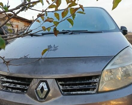 Серый Рено Сценик II, объемом двигателя 1.9 л и пробегом 290 тыс. км за 1700 $, фото 2 на Automoto.ua