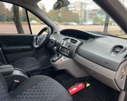 Рено Сценік II 2005 у Житомирі на Automoto.ua Сірий Рено Сценік II, об'ємом двигуна 1.9 л та пробігом 270 тис. км за 4300 $, фото 8 на Automoto.ua