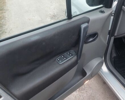 Серый Рено Сценик II, объемом двигателя 0 л и пробегом 286 тыс. км за 2299 $, фото 10 на Automoto.ua