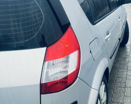 Сірий Рено Сценік II, об'ємом двигуна 2 л та пробігом 153 тис. км за 5150 $, фото 4 на Automoto.ua