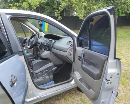 Серый Рено Сценик II, объемом двигателя 1.6 л и пробегом 180 тыс. км за 3500 $, фото 11 на Automoto.ua