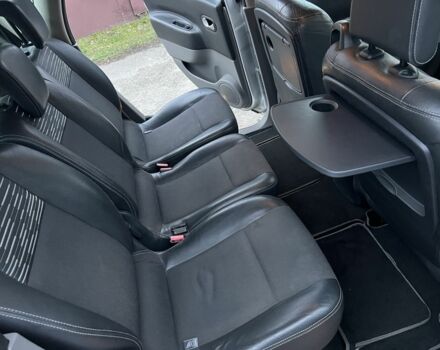 Серый Рено Сценик II, объемом двигателя 1.6 л и пробегом 189 тыс. км за 5350 $, фото 20 на Automoto.ua