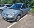 Серый Рено Сценик II, объемом двигателя 2 л и пробегом 217 тыс. км за 4500 $, фото 1 на Automoto.ua
