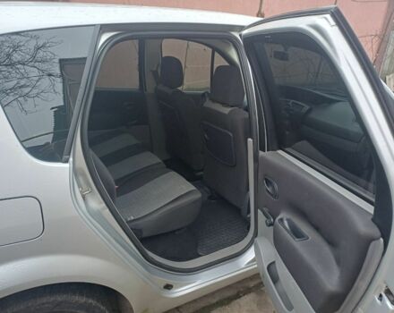 Серый Рено Сценик II, объемом двигателя 1.6 л и пробегом 305 тыс. км за 4300 $, фото 7 на Automoto.ua