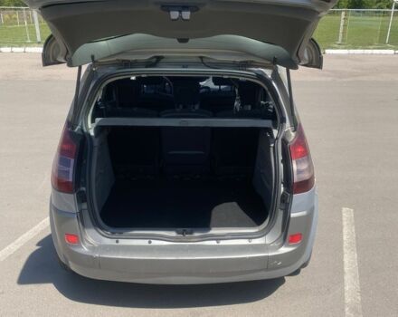 Сірий Рено Сценік II, об'ємом двигуна 1.5 л та пробігом 250 тис. км за 3500 $, фото 4 на Automoto.ua