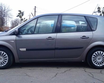 Серый Рено Сценик II, объемом двигателя 1.5 л и пробегом 270 тыс. км за 3500 $, фото 5 на Automoto.ua