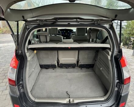 Серый Рено Сценик II, объемом двигателя 1.9 л и пробегом 220 тыс. км за 3450 $, фото 11 на Automoto.ua