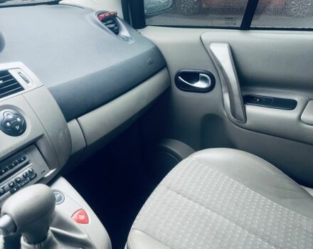 Сірий Рено Сценік II, об'ємом двигуна 2 л та пробігом 153 тис. км за 5150 $, фото 10 на Automoto.ua