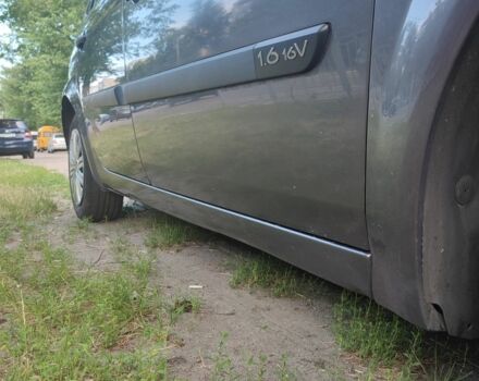 Сірий Рено Сценік II, об'ємом двигуна 1.6 л та пробігом 360 тис. км за 4500 $, фото 2 на Automoto.ua