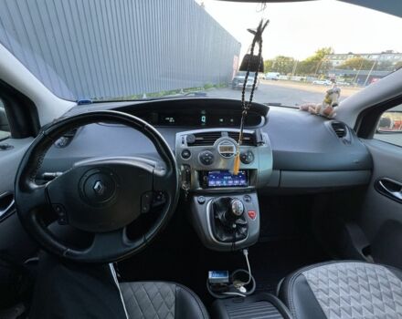 Серый Рено Сценик II, объемом двигателя 1.6 л и пробегом 225 тыс. км за 5700 $, фото 14 на Automoto.ua