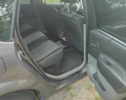 Сірий Рено Сценік II, об'ємом двигуна 1.6 л та пробігом 360 тис. км за 4500 $, фото 6 на Automoto.ua