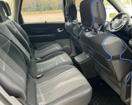 Рено Сценік II 2005 у Житомирі на Automoto.ua Сірий Рено Сценік II, об'ємом двигуна 1.9 л та пробігом 270 тис. км за 4300 $, фото 7 на Automoto.ua