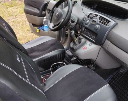 Серый Рено Сценик II, объемом двигателя 1.6 л и пробегом 180 тыс. км за 3500 $, фото 10 на Automoto.ua