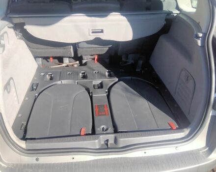 Серый Рено Сценик II, объемом двигателя 2 л и пробегом 215 тыс. км за 5950 $, фото 6 на Automoto.ua