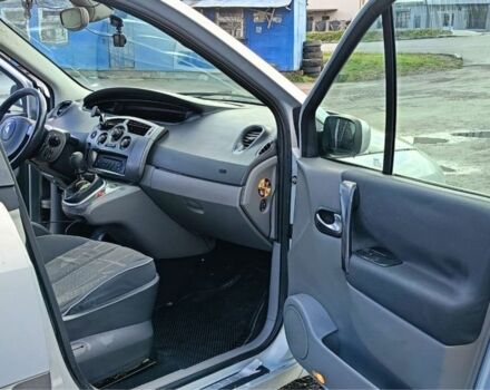 Рено Сценік II 2006 у Львові на Automoto.ua Сірий Рено Сценік II, об'ємом двигуна 1.9 л та пробігом 320 тис. км за 4200 $, фото 11 на Automoto.ua