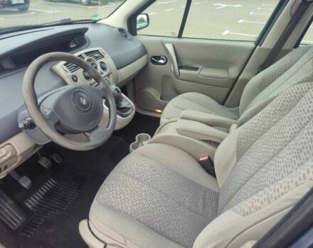 Серый Рено Сценик II, объемом двигателя 1.6 л и пробегом 210 тыс. км за 4500 $, фото 14 на Automoto.ua