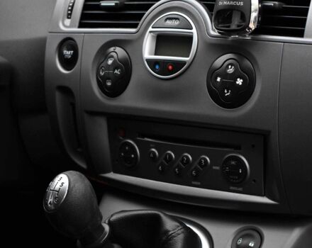 Серый Рено Сценик II, объемом двигателя 1.5 л и пробегом 303 тыс. км за 5500 $, фото 15 на Automoto.ua