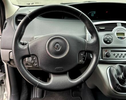 Серый Рено Сценик II, объемом двигателя 1.6 л и пробегом 172 тыс. км за 5350 $, фото 11 на Automoto.ua