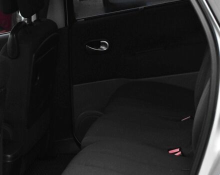 Серый Рено Сценик II, объемом двигателя 1.5 л и пробегом 303 тыс. км за 5500 $, фото 19 на Automoto.ua