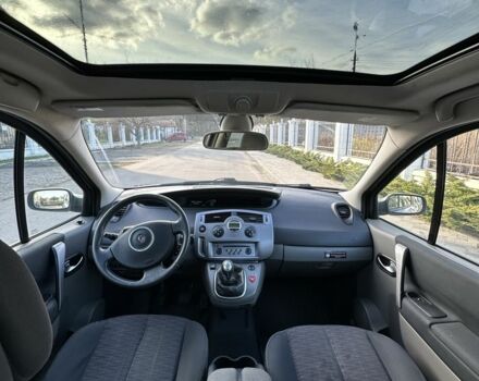 Серый Рено Сценик II, объемом двигателя 1.6 л и пробегом 265 тыс. км за 4500 $, фото 18 на Automoto.ua