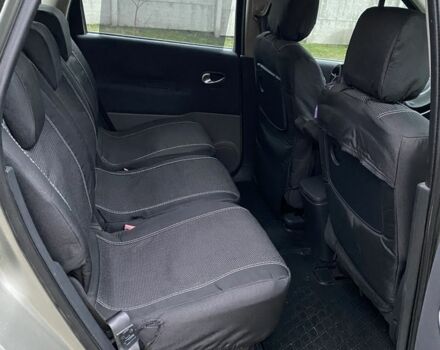 Серый Рено Сценик II, объемом двигателя 1.5 л и пробегом 200 тыс. км за 5500 $, фото 5 на Automoto.ua