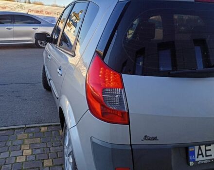 Сірий Рено Сценік II, об'ємом двигуна 1.5 л та пробігом 303 тис. км за 5500 $, фото 4 на Automoto.ua