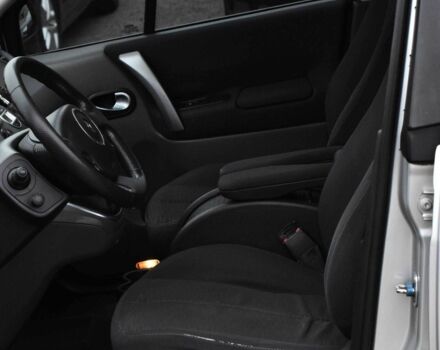 Серый Рено Сценик II, объемом двигателя 1.5 л и пробегом 303 тыс. км за 5500 $, фото 8 на Automoto.ua