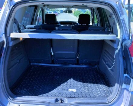 Серый Рено Сценик II, объемом двигателя 1.6 л и пробегом 140 тыс. км за 6000 $, фото 3 на Automoto.ua