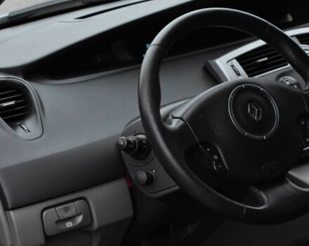 Серый Рено Сценик II, объемом двигателя 1.5 л и пробегом 303 тыс. км за 5500 $, фото 9 на Automoto.ua