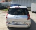 Сірий Рено Сценік II, об'ємом двигуна 2 л та пробігом 278 тис. км за 5600 $, фото 3 на Automoto.ua