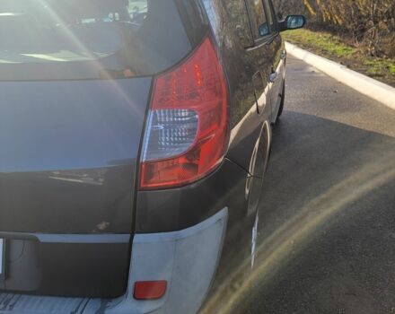 Серый Рено Сценик II, объемом двигателя 2 л и пробегом 195 тыс. км за 5500 $, фото 3 на Automoto.ua