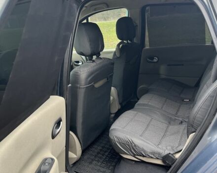 Серый Рено Сценик II, объемом двигателя 1.5 л и пробегом 280 тыс. км за 4699 $, фото 7 на Automoto.ua