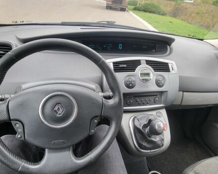 Серый Рено Сценик II, объемом двигателя 1.5 л и пробегом 190 тыс. км за 4800 $, фото 7 на Automoto.ua