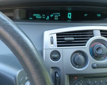 Сірий Рено Сценік II, об'ємом двигуна 1.5 л та пробігом 290 тис. км за 4900 $, фото 4 на Automoto.ua