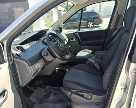 Серый Рено Сценик II, объемом двигателя 1.6 л и пробегом 234 тыс. км за 5799 $, фото 6 на Automoto.ua