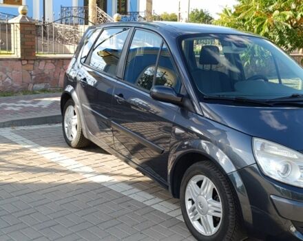 Рено Сценік II 2008 у Києві на Automoto.ua Сірий Рено Сценік II, об'ємом двигуна 2 л та пробігом 173 тис. км за 5750 $, фото 2 на Automoto.ua