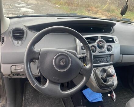 Серый Рено Сценик II, объемом двигателя 1.6 л и пробегом 230 тыс. км за 5000 $, фото 5 на Automoto.ua