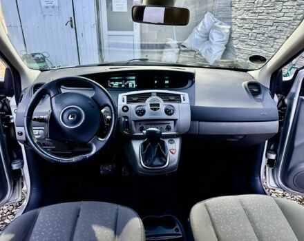 Серый Рено Сценик II, объемом двигателя 1.6 л и пробегом 228 тыс. км за 5450 $, фото 7 на Automoto.ua