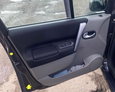 Серый Рено Сценик II, объемом двигателя 1.6 л и пробегом 230 тыс. км за 5000 $, фото 12 на Automoto.ua