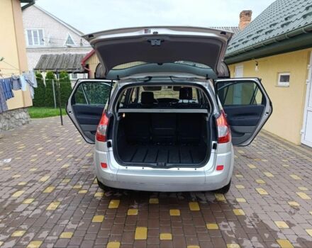 Сірий Рено Сценік II, об'ємом двигуна 0 л та пробігом 221 тис. км за 5850 $, фото 5 на Automoto.ua