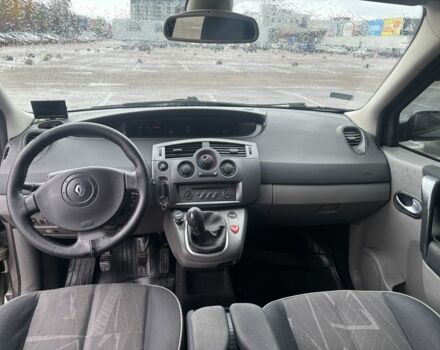 Рено Сценик II 2003 в Черняхове на Automoto.ua Серый Рено Сценик II, объемом двигателя 1.6 л и пробегом 295 тыс. км за 3850 $, фото 6 на Automoto.ua