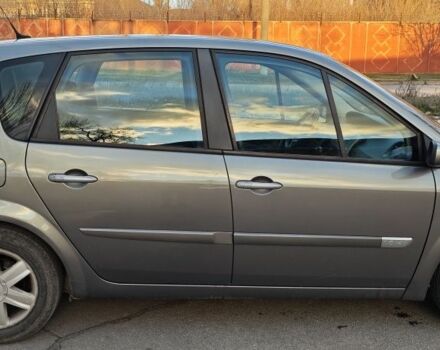 Серый Рено Сценик II, объемом двигателя 1.6 л и пробегом 207 тыс. км за 4800 $, фото 5 на Automoto.ua